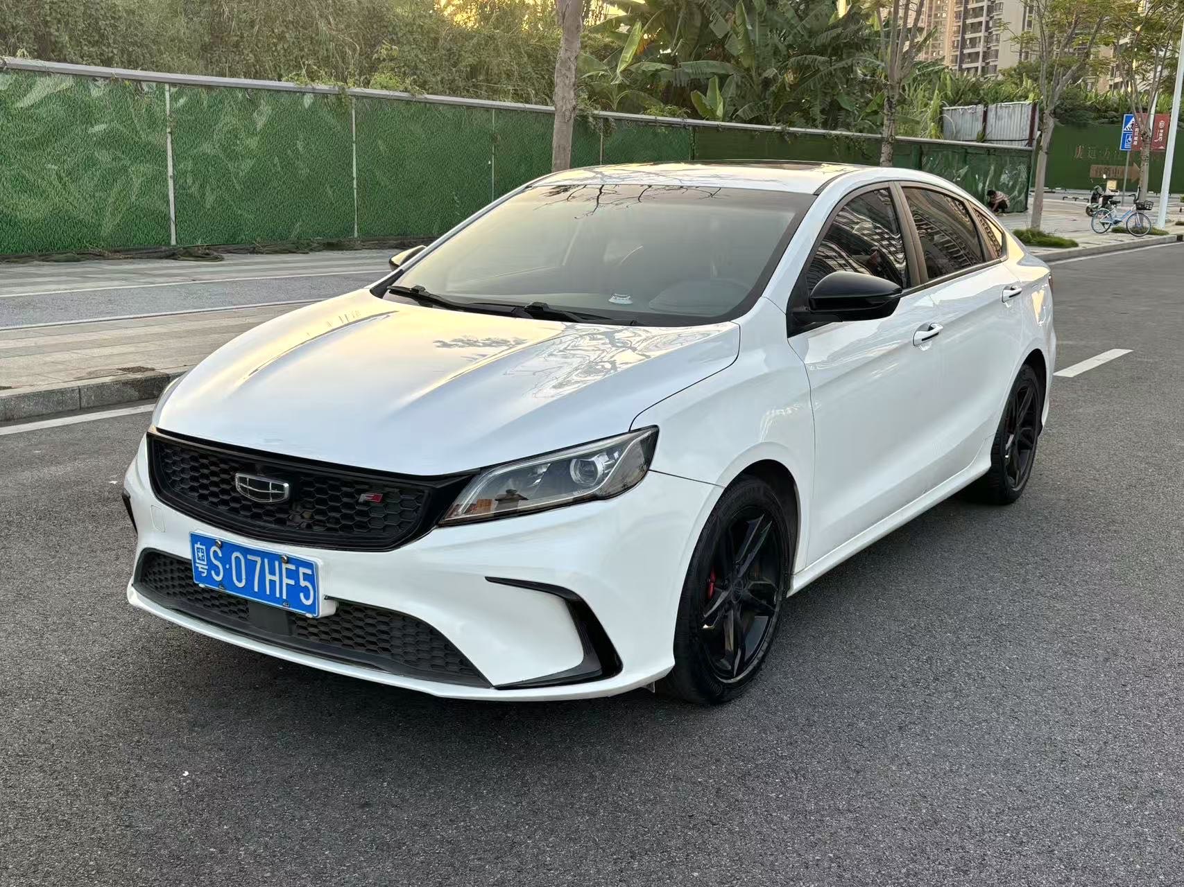 GEELY Binray 2021 GEELY Binray 2021 immagine di auto