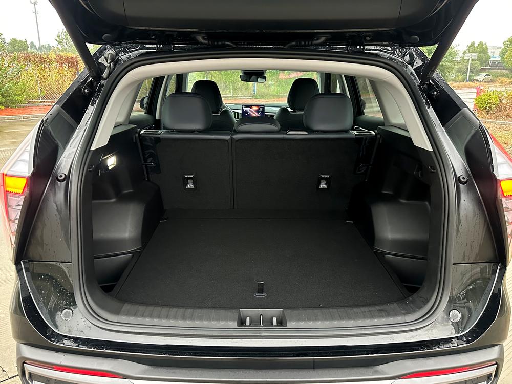 GEELY Boyue L 2024 car image #15