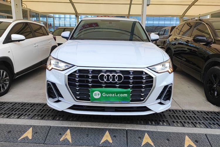 Audi Q3 2022 immagine di auto #3