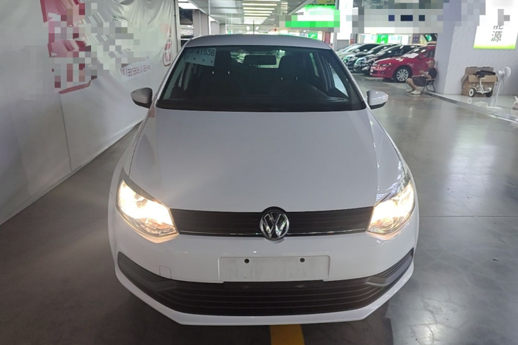 Volkswagen Polo 2017 car image #3