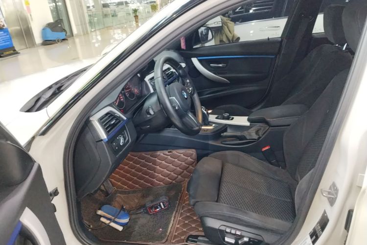 BMW 3 Series 2018 #15 BMW 3 Series 2018 imagem de carro #15