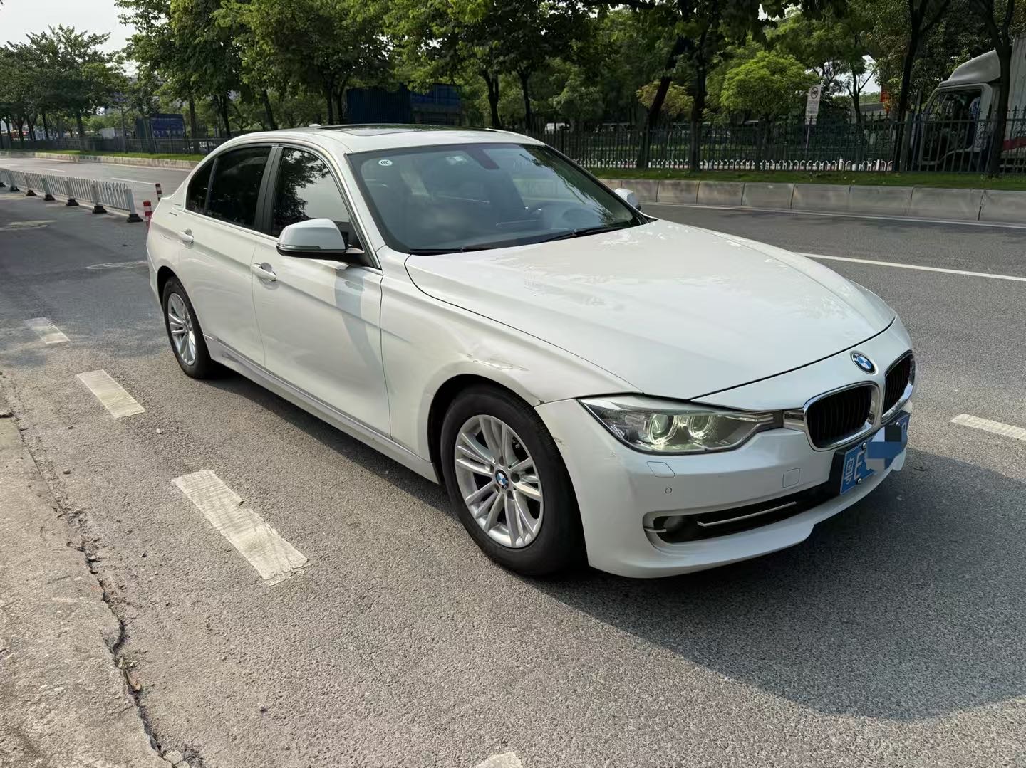 BMW 3 Series 2015 #3 BMW 3 Series 2015 car image #3