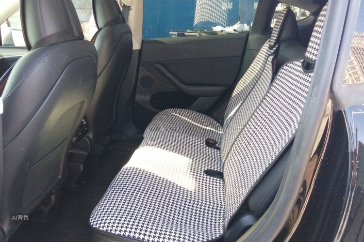 Tesla Model Y 2023 #19 Tesla Model Y 2023 car image #19