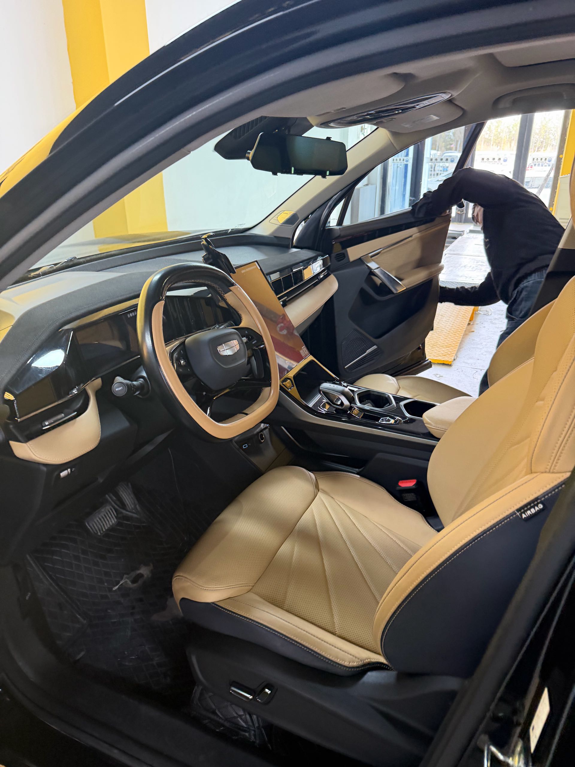 GEELY Boyue L 2024 #4 GEELY Boyue L 2024 изображение автомобиля #4