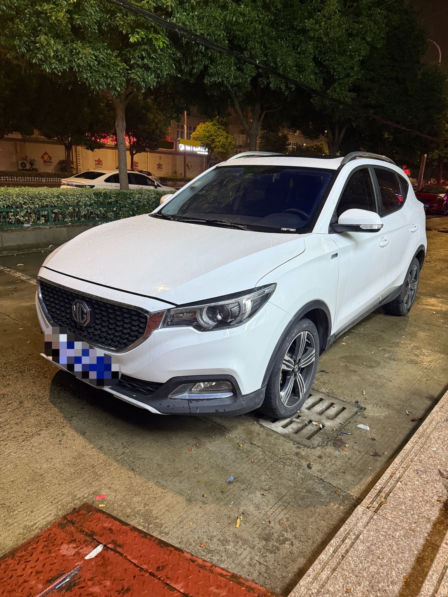 MG ZS 2018 MG ZS 2018 car image
