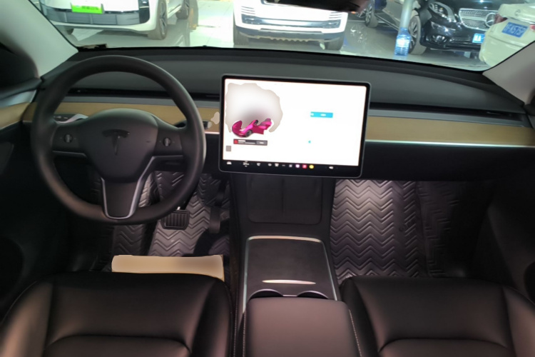 Tesla Model Y 2022 #10 Tesla Model Y 2022 car image #10