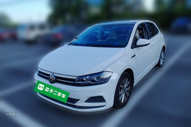 Volkswagen Polo 2022 car image #2