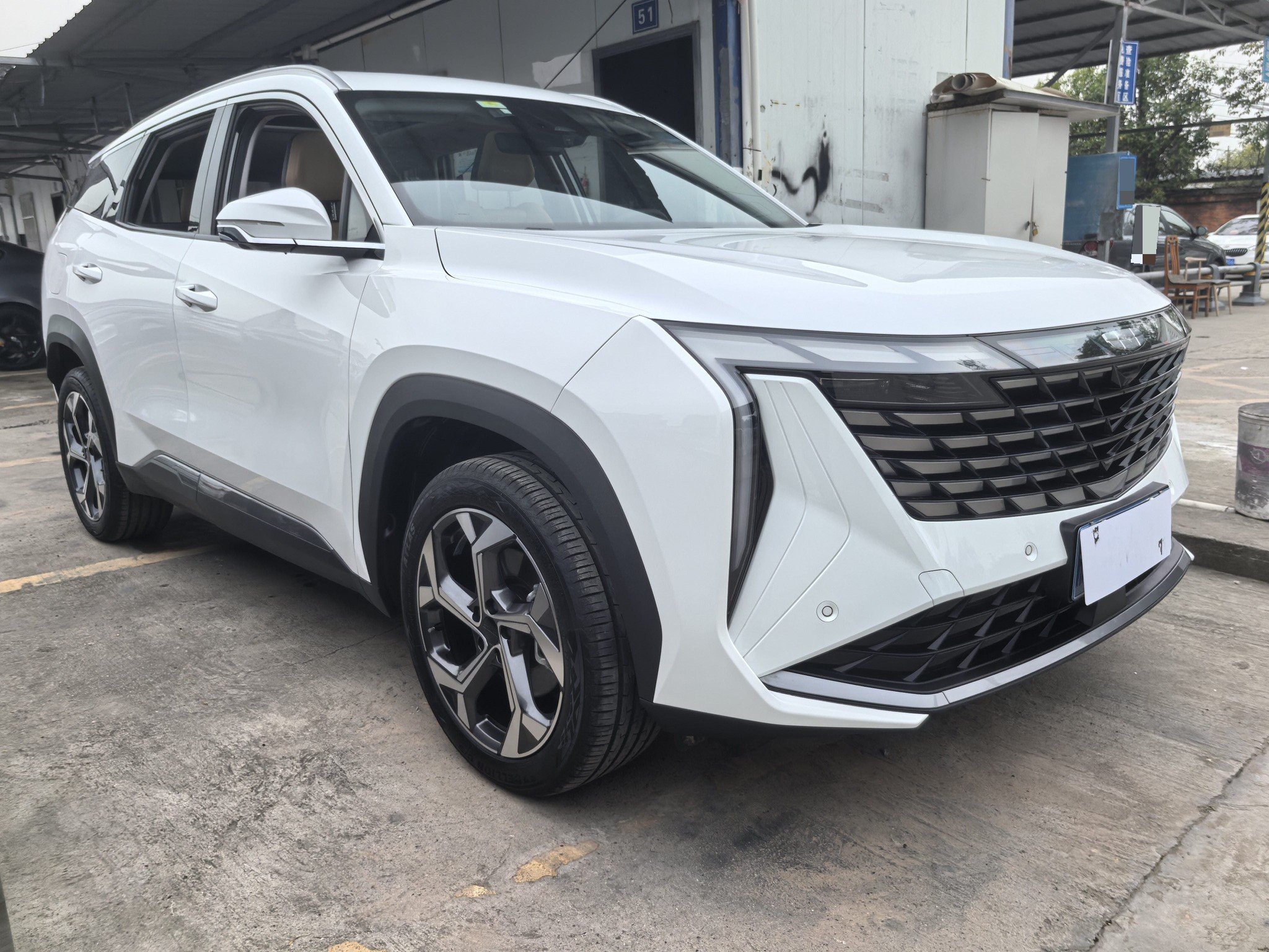 GEELY Boyue L 2024 car image #3