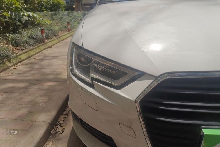 Audi A3 2018 car image #8