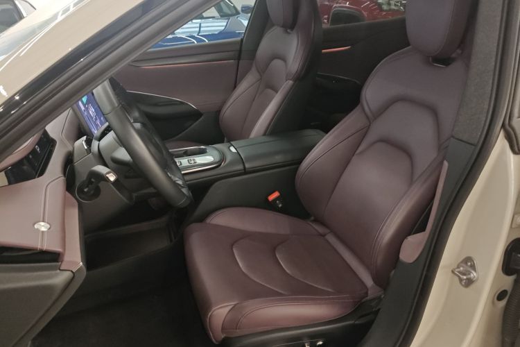 MI SU7 2025 image de voiture #17