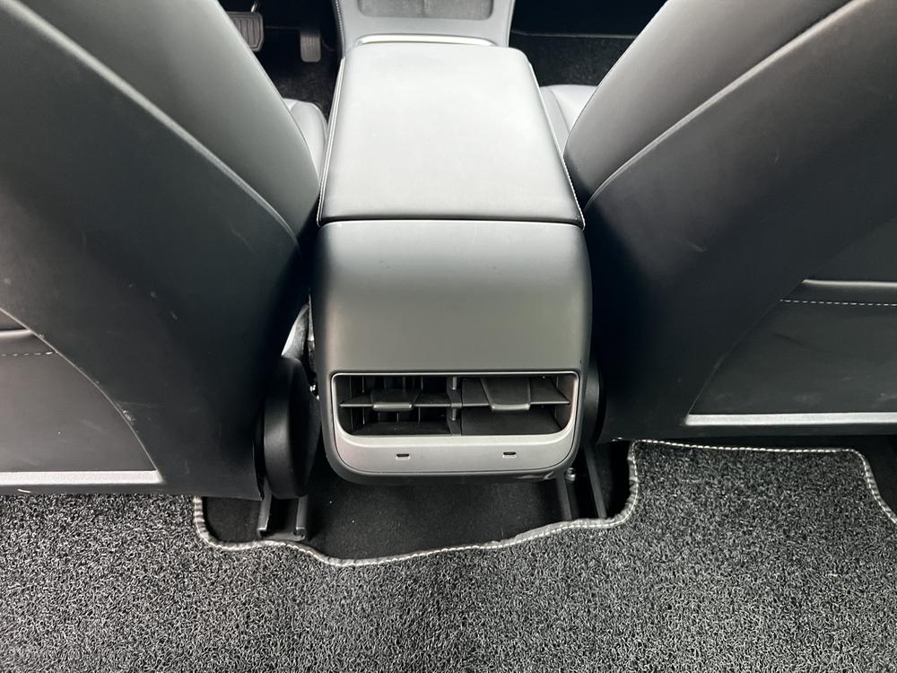 Tesla Model 3 2023 #11 Tesla Model 3 2023 car image #11