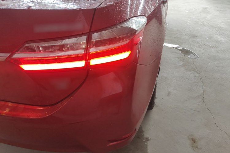 Toyota Corolla 2017 #8 Toyota Corolla 2017 car image #8