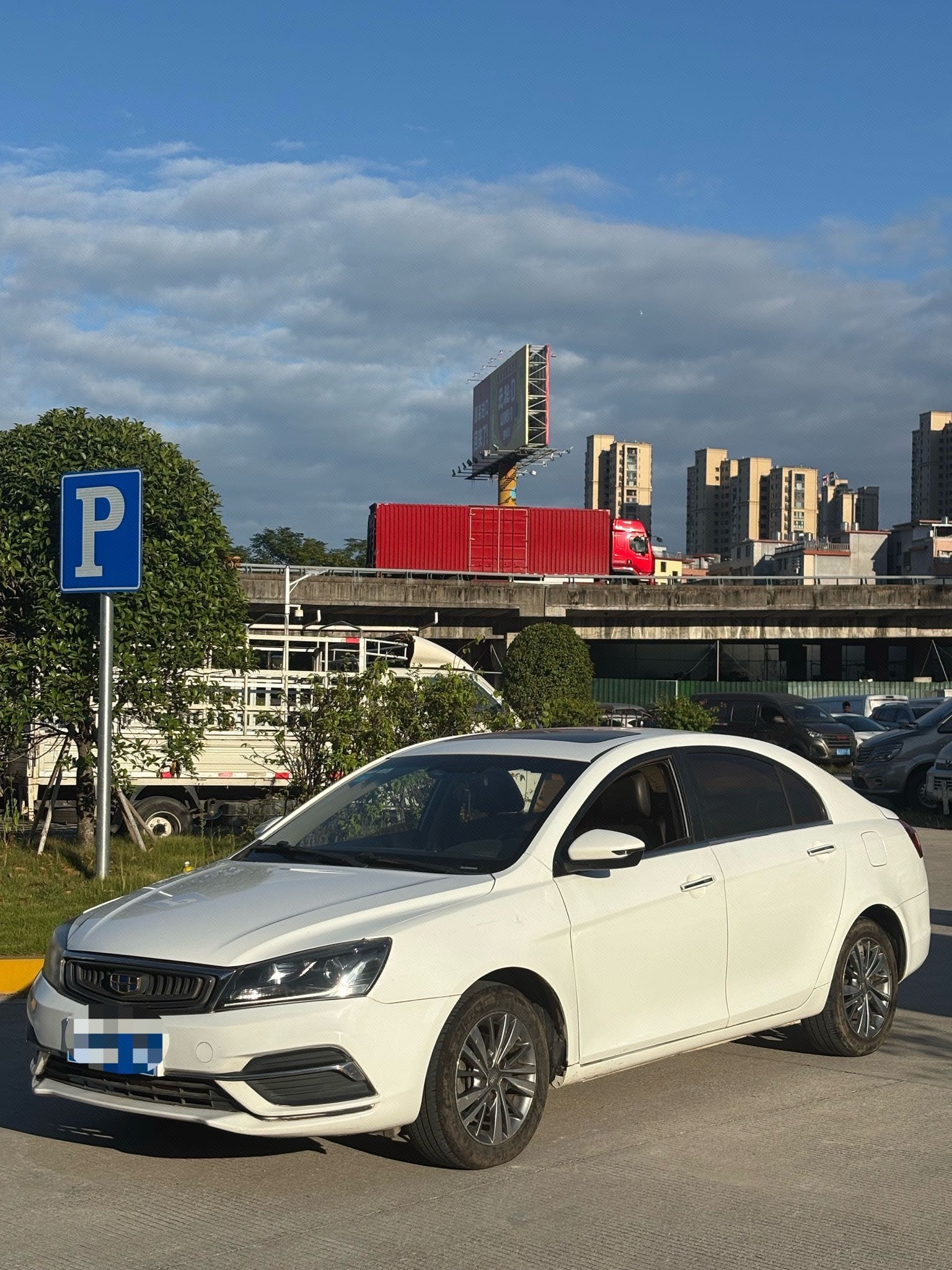 GEELY Emgrand 2018 GEELY Emgrand 2018 immagine di auto