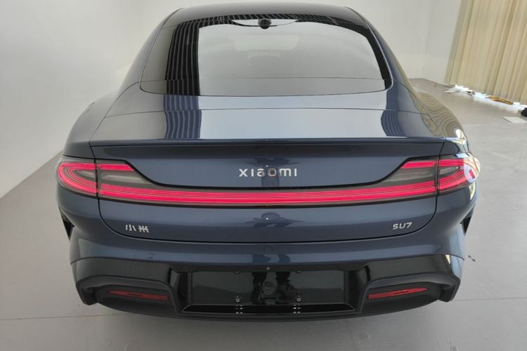 MI SU7 2025 car image #6