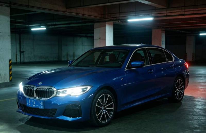 BMW 3 Series 2022 car image 