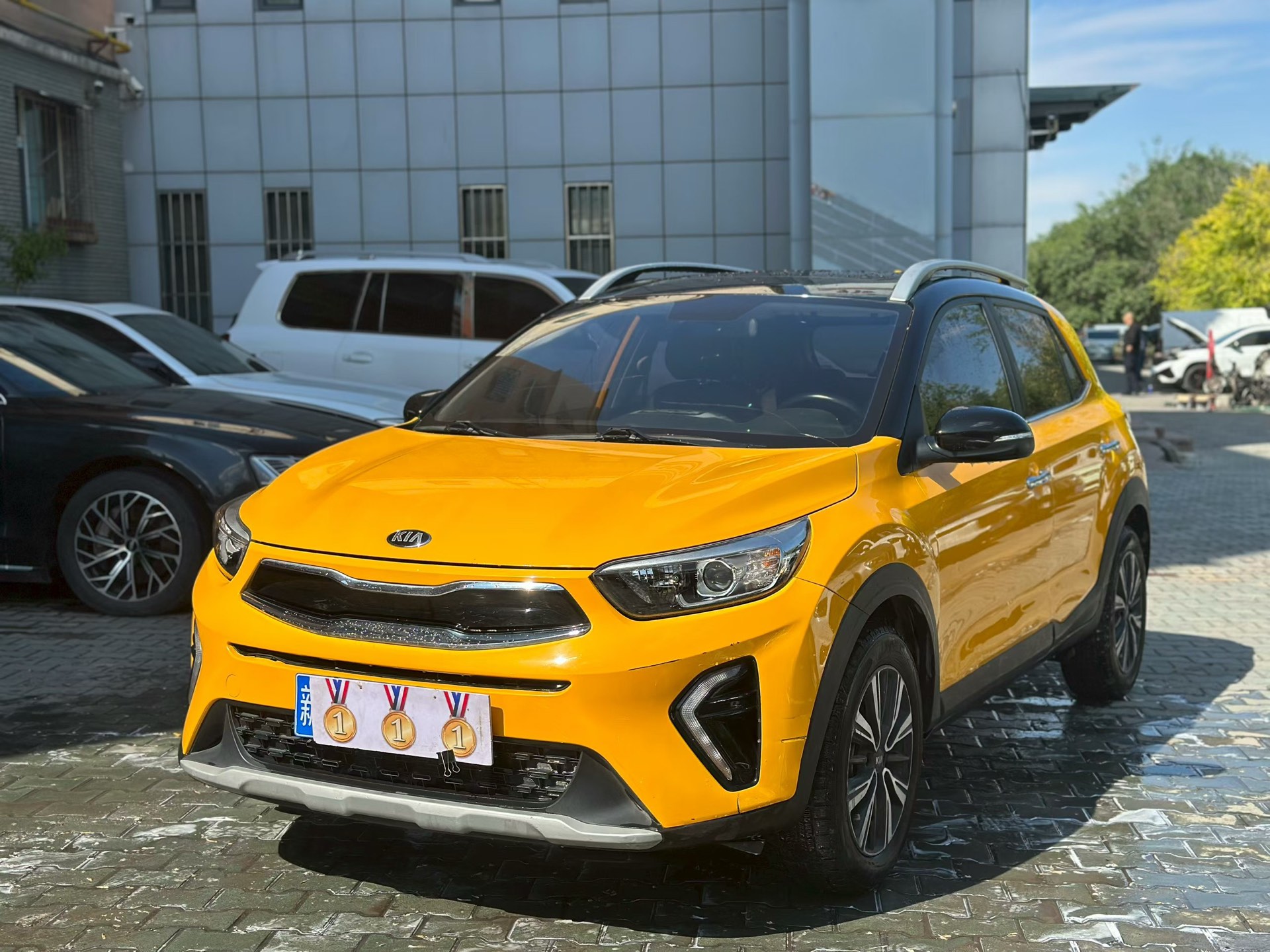 Kia KX1 2020 car image 