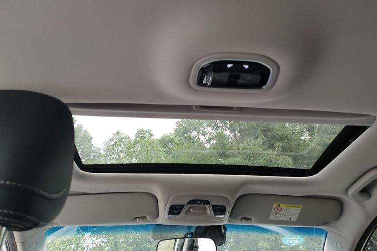 GEELY Emgrand 2020 car image #18