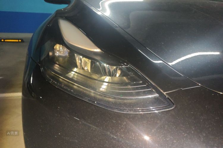 Tesla Model Y 2022 car image #8