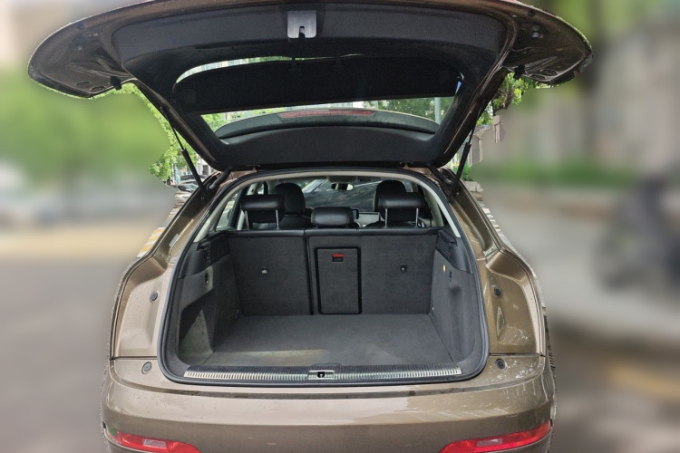 Audi Q3 2015 #21 Audi Q3 2015 car image #21