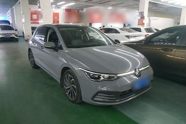 Volkswagen Golf 2021 car image #4