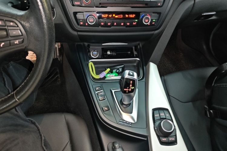 BMW 3 Series 2015 #18 BMW 3 Series 2015 car image #18