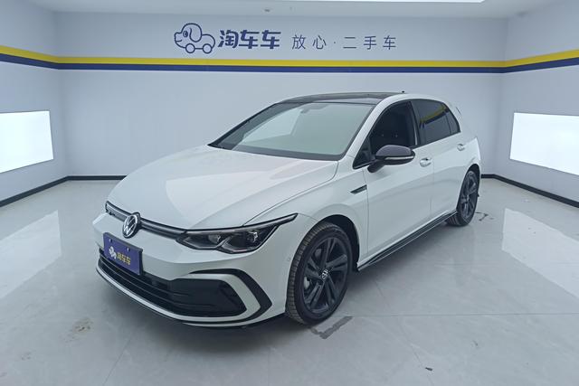 Volkswagen Golf 2024 car image #18