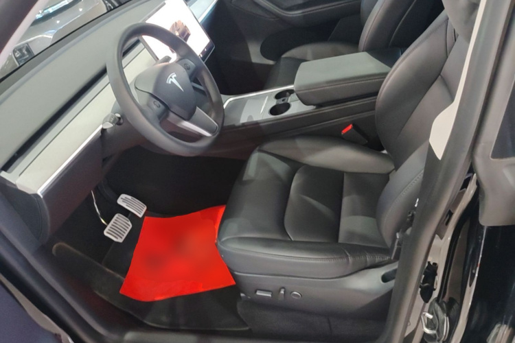 Tesla Model Y 2024 #15 Tesla Model Y 2024 car image #15