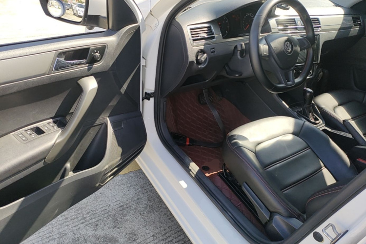 Volkswagen Santana 2021 car image #16