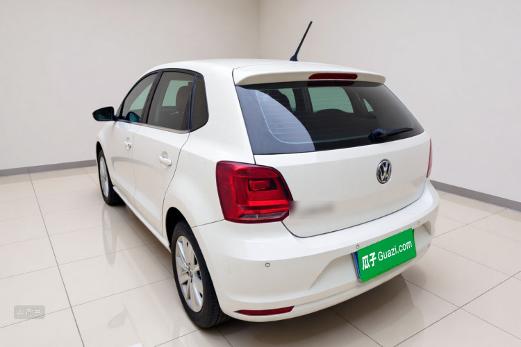 Volkswagen Polo 2015 #5 Volkswagen Polo 2015 car image #5