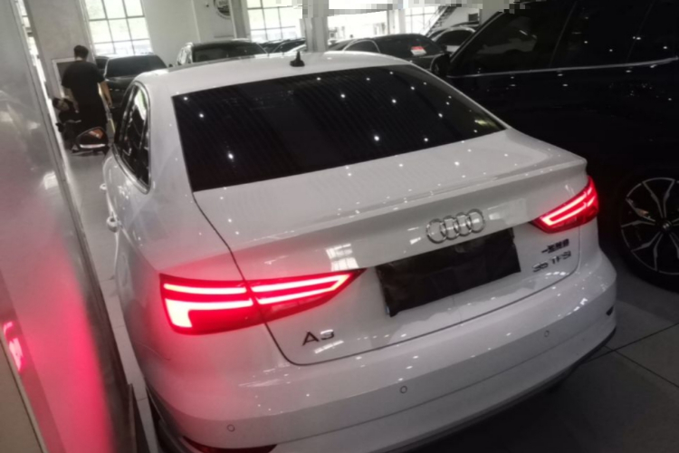 Audi A3 2019 car image #5