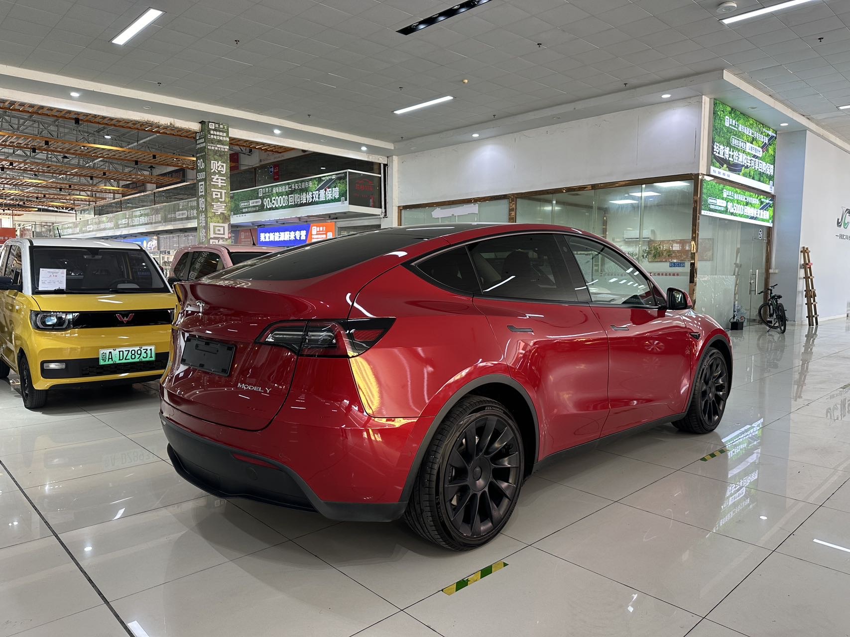 Tesla Model Y 2021 #11 Tesla Model Y 2021 car image #11