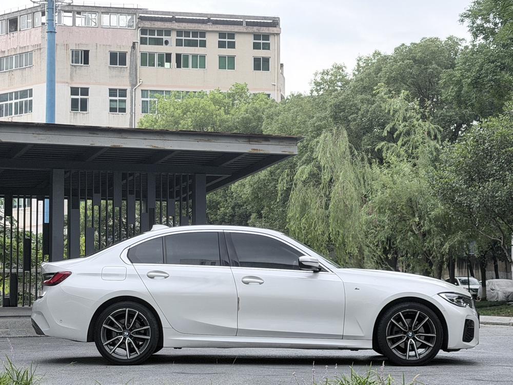 BMW 3 Series 2019 #7 BMW 3 Series 2019 immagine di auto #7