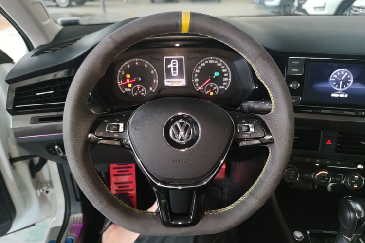 Volkswagen Bora 2019 #11 Volkswagen Bora 2019 car image #11