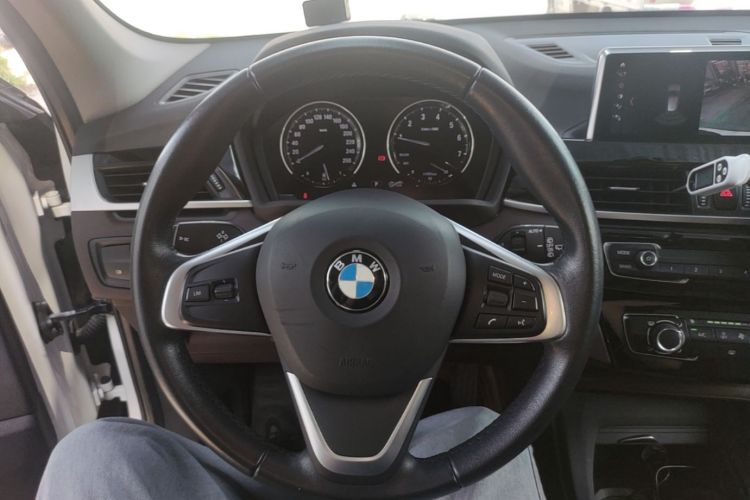 BMW X1 2020 car image #11