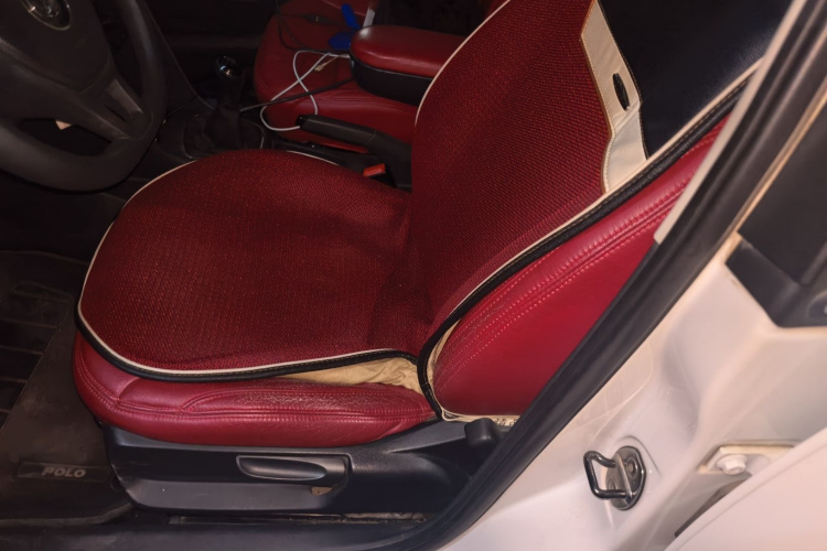 Volkswagen Polo 2015 car image #16
