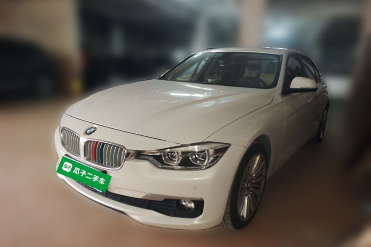 BMW 3 Series 2018 #2 BMW 3 Series 2018 car image #2