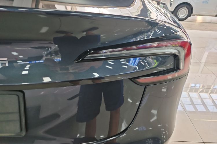 Tesla Model 3 2024 #8 Tesla Model 3 2024 car image #8