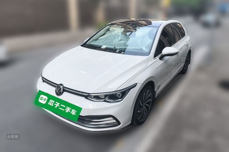 Volkswagen Golf 2021 car image #2
