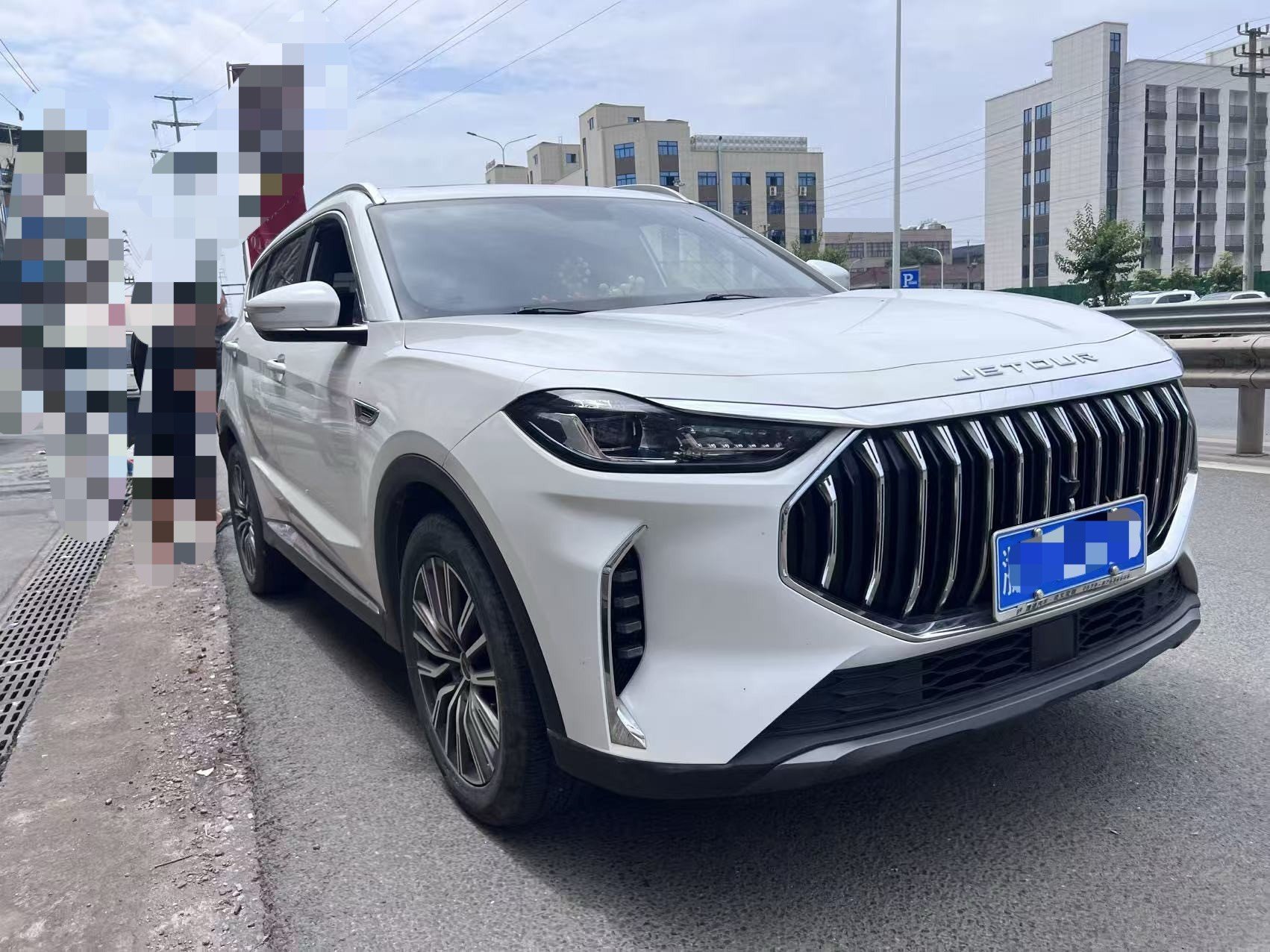 Jetour X70 PLUS 2023 immagine di auto #3