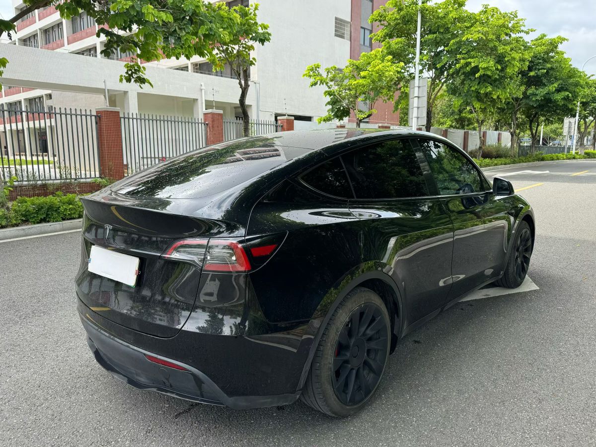 Tesla Model Y 2022 #9 Tesla Model Y 2022 car image #9