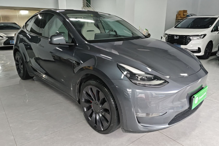 Tesla Model Y 2022 #4 Tesla Model Y 2022 car image #4