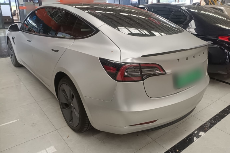 Tesla Model 3 2022 car image #5