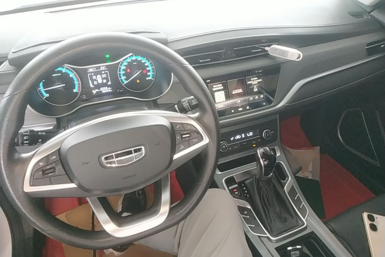 GEELY Emgrand 2021 car image #10