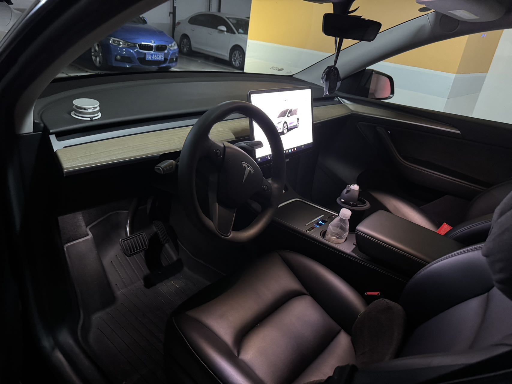 Tesla Model Y 2022 #4 Tesla Model Y 2022 изображение автомобиля #4