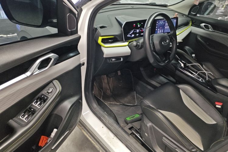 GEELY Coolray 2023 #16 GEELY Coolray 2023 car image #16