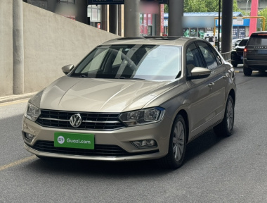 Volkswagen Bora 2016 car image 
