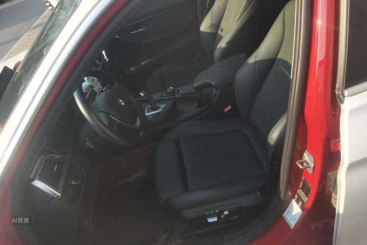 BMW 3 Series 2018 car image #17