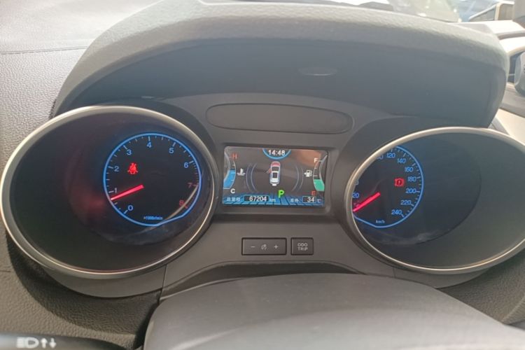 BYD Yuan 2017 #12 BYD Yuan 2017 car image #12