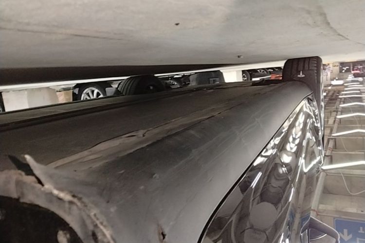 Tesla Model Y 2024 immagine di auto #29