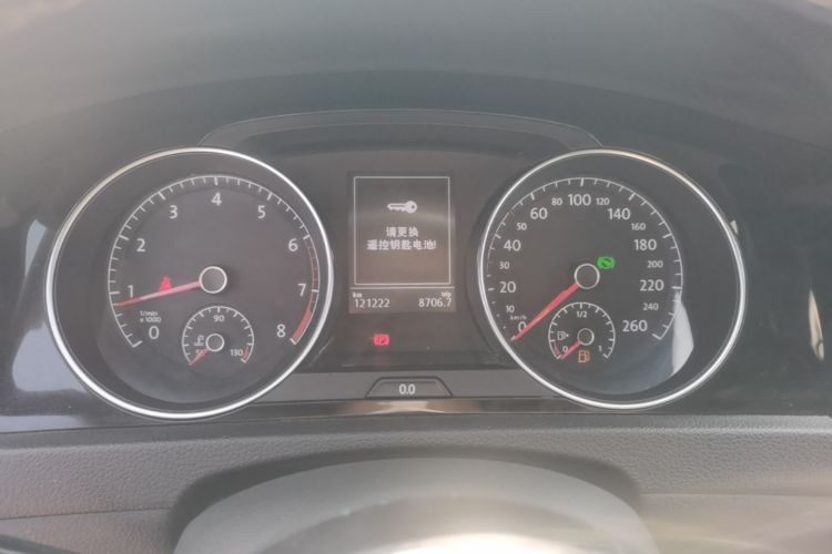 Volkswagen Golf 2015 car image #16